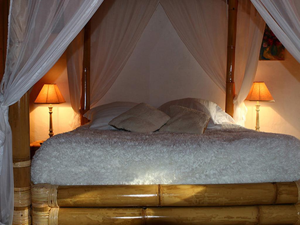 Au "Bon Endroit" Hotell Genebrieres Rum bild
