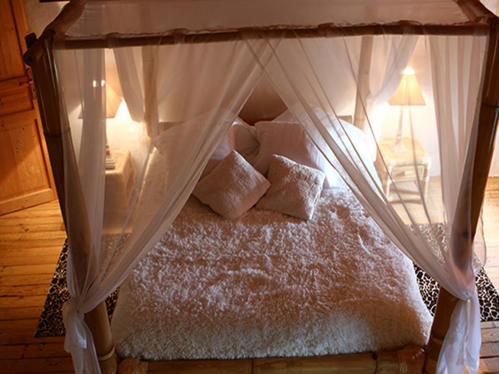 Au "Bon Endroit" Hotell Genebrieres Rum bild